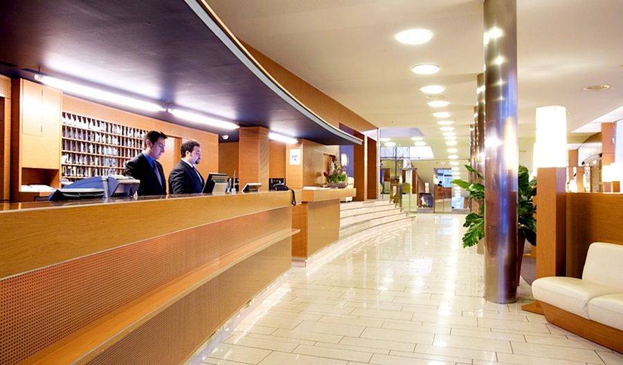 Hotel Cornavin Geneve Luaran gambar